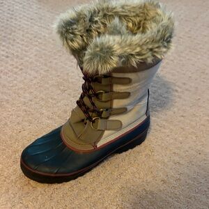 Khombu North Star Women’s Fur Lined Snow Boots Size 9